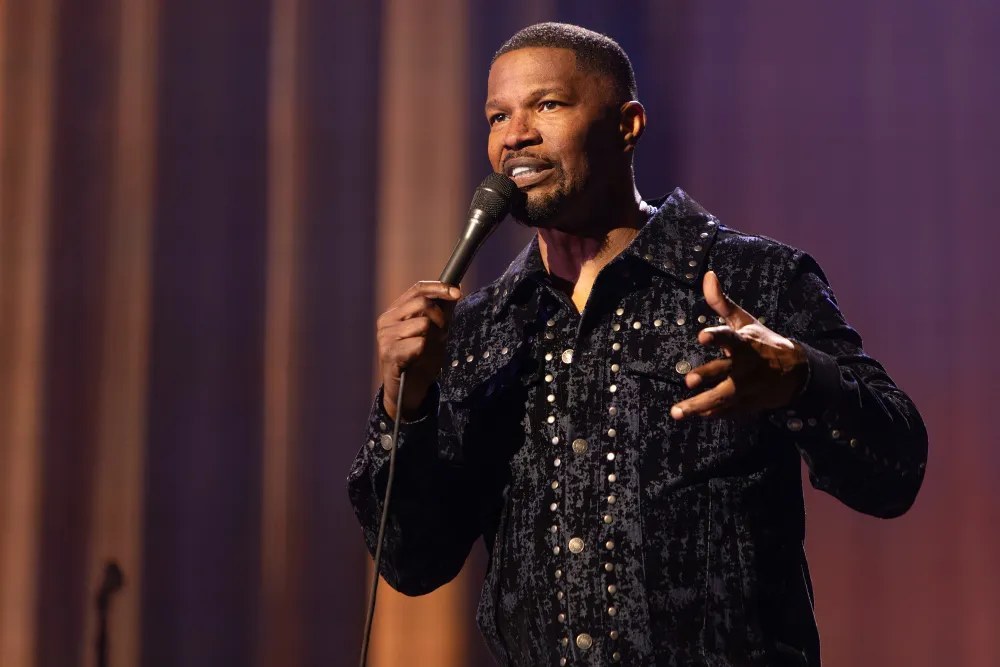 Disney+, il 7 ottobre arriva Jamie Foxx: Take Care of Yourself: il nuovo speciale racconta la rinascita dell’attore